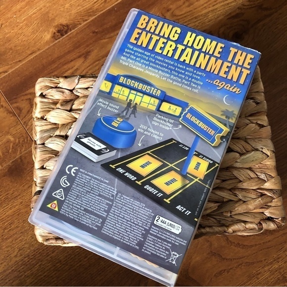 Blockbuster Party Game (A movie game for anyone who has ever seen a movie) - Picture 3 of 4